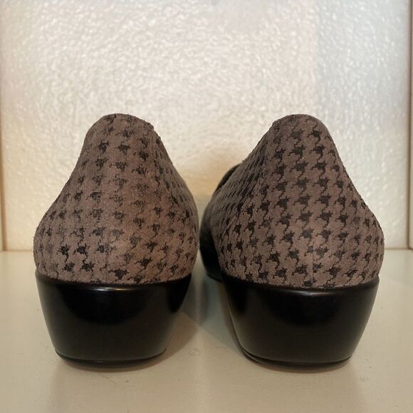 Dansko Houndstooth Loafers Womens Comfort Wedge Slip On Work Casual Shoes Preppy - Picture 3 of 14